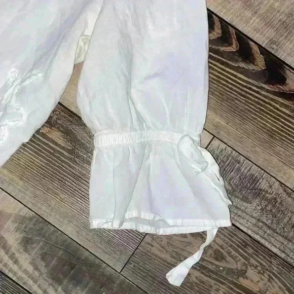 Women’s Pleione blouse size medium - Picture 4 of 7